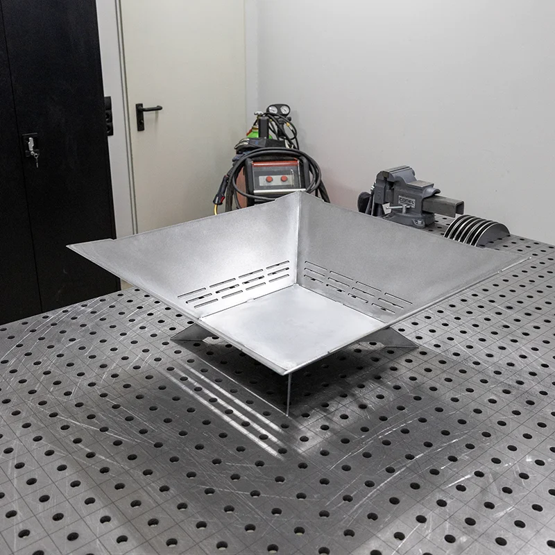 feuerschale_spiky_prototyp_2 Die Feuerschale Spiky in der Gesamtansicht von links.