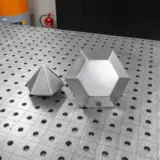 Ein Diamant in verschiedenen Größen als Bausatz zum Schweißen. Geeignet für MAG-, WIG- sowie Elektrodenschweißen.